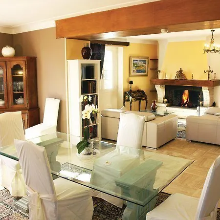 فندق مبيت وإفطار Le Castell Du Reynès